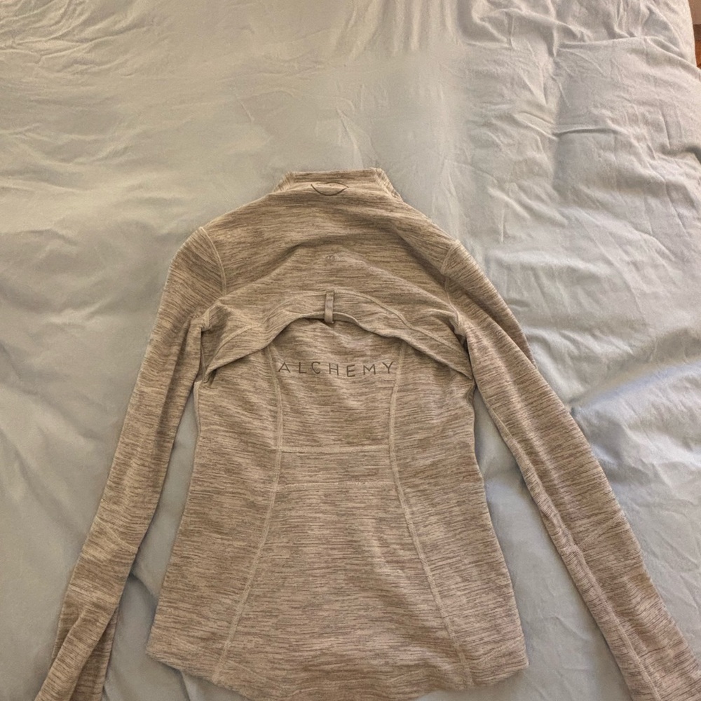 Lululemon Alchemy Define Jacket Size 4 - Good condition! - Picture 2 of 2